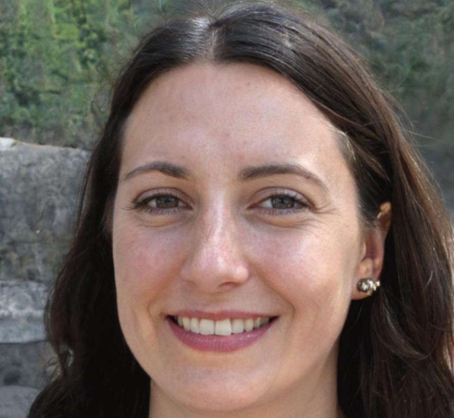 Bildungskoordinatorin Mira Hoffmann beim Workshop